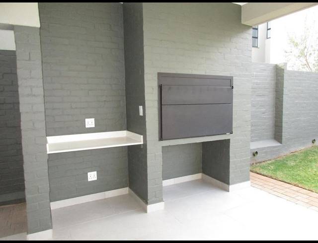 3 BEDROOM PROPERTY TO RENT IN MIDSTREAM MEADOWS